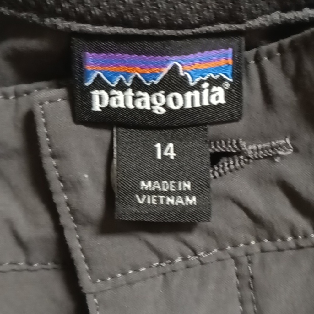 FINAL PRICE Patagonia olive pants w zippered & saggy front pockets and loops 14